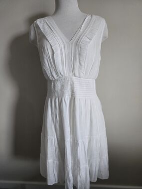 White V-Neck Tiered Mini Dress with Smocked Waist Sz L
